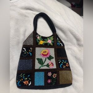 Beaded hand bag